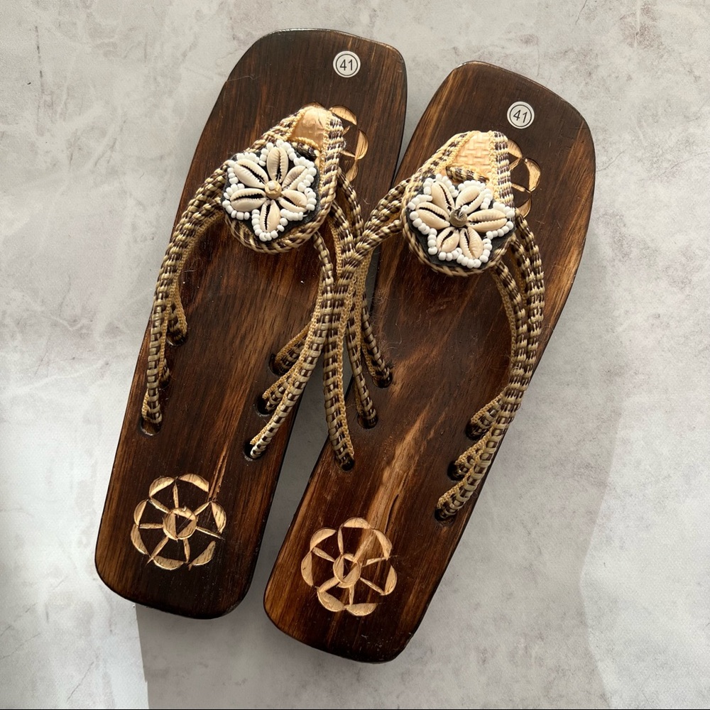 Seashells Carved Wooden Art Japanese Inspired Geta Sandal  41